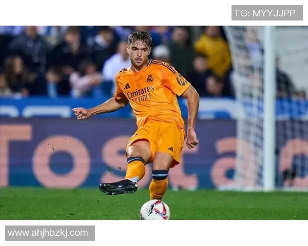 5号橙色足球球星的崛起与影响力解析及其背后故事